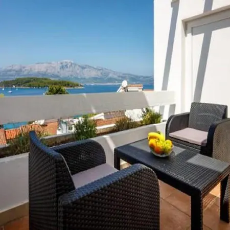 Lumbarda Resort Apartments