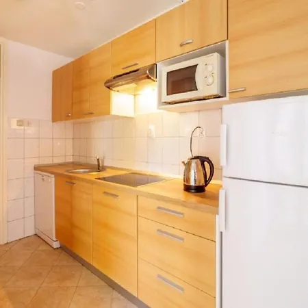 Lumbarda Resort Apartments شقة لومباردا